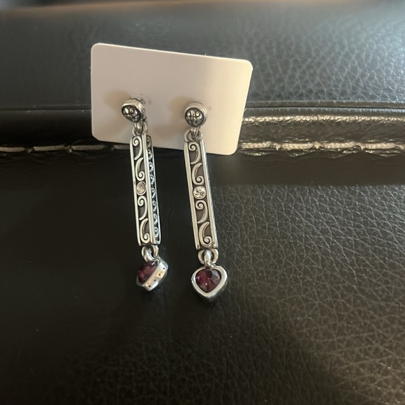 Brighton Dangle earrings with purple Crystal. - Picture 5 of 8